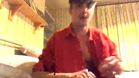 Snapshot of bratdownunder chatting on December 26, 2024, 7:27 pm Bratdownunder online show from December 26, 2024, 7:27 pm