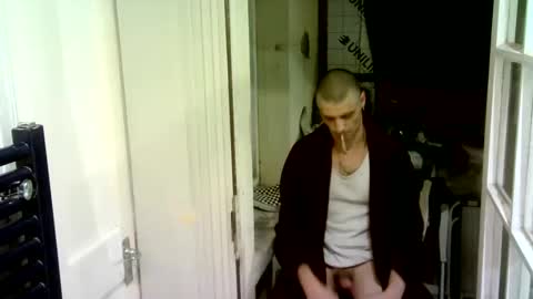 Snapshot of bratdownunder chatting on November 16, 2025, 2:28 am Bratdownunder online show from November 16, 2025, 2:28 am