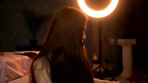 Scarlet online show from May 18, 2026, 4:51 am