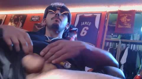 Kyngmaxk online show from December 3, 2025, 5:48 am