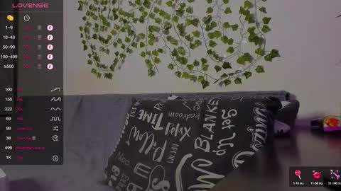 Snapshot of bravo_maestro chatting on December 14, 2025, 2:00 pm Johny Bravo online show from December 14, 2025, 2:00 pm