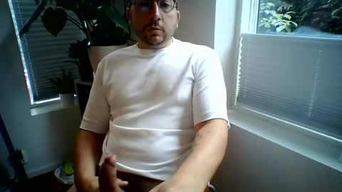 Snapshot of breakingbad84 chatting on July 2, 2026, 6:08 am breakingbad84 online show from July 2, 2026, 6:08 am