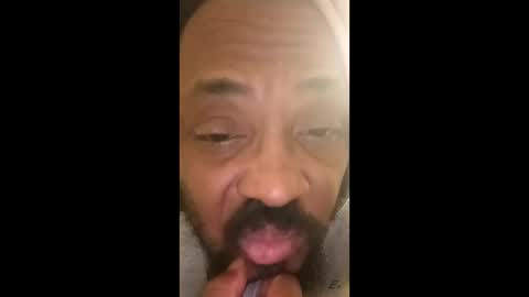 breakingfree44 online show from February 23, 2026, 9:39 am