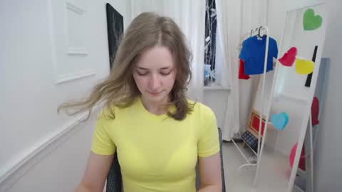 Snapshot of bree_sky chatting on July 6, 2026, 11:07 am Bree online show from July 6, 2026, 11:07 am