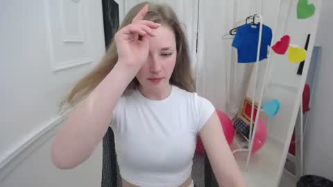 Snapshot of bree_sky chatting on July 10, 2026, 11:02 am Bree online show from July 10, 2026, 11:02 am