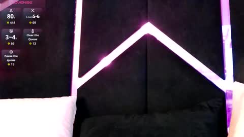 Snapshot of breezelle chatting on December 15, 2025, 6:01 pm Zeline online show from December 15, 2025, 6:01 pm