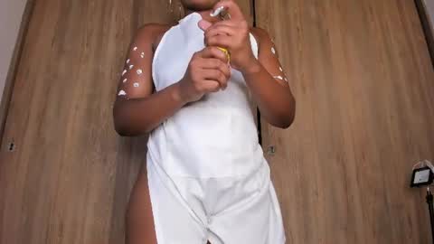 Snapshot of brenda_nova18 chatting on June 17, 2026, 6:53 pm Brenda online show from June 17, 2026, 6:53 pm