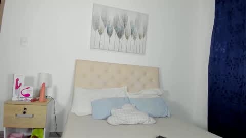 Snapshot of brenda_x_x chatting on September 9, 2025, 2:00 am Brenda online show from September 9, 2025, 2:00 am