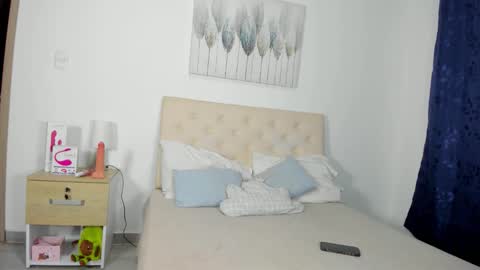 Snapshot of brenda_x_x chatting on September 10, 2025, 1:16 am Brenda online show from September 10, 2025, 1:16 am