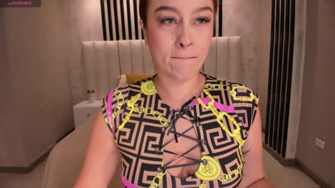 Bren  IG brendakoleman online show from October 18, 2025, 4:26 am