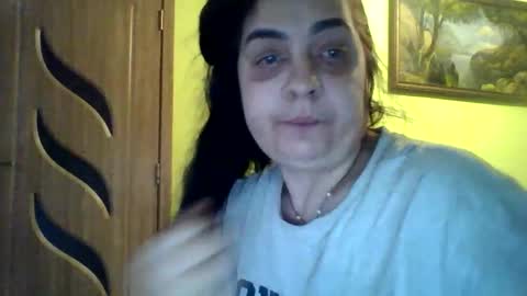 Snapshot of brendamorgen chatting on February 5, 2026, 6:29 am Brenda online show from February 5, 2026, 6:29 am