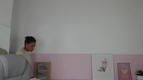 Snapshot of brendathompson_ chatting on February 17, 2025, 12:27 pm Brenda online show from February 17, 2025, 12:27 pm