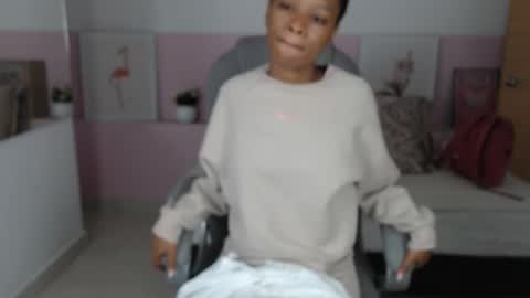 Snapshot of brendathompson_ chatting on February 20, 2025, 12:15 pm Brenda online show from February 20, 2025, 12:15 pm