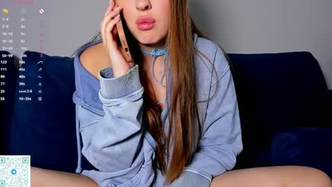 Mia   online show from October 17, 2025, 7:11 am