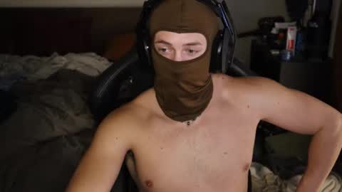 Snapshot of brentonverde chatting on November 17, 2025, 10:37 pm brentonverde online show from November 17, 2025, 10:37 pm