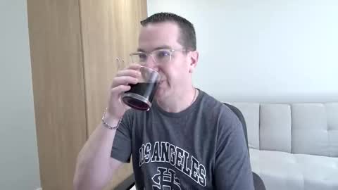 Snapshot of brettdj chatting on September 21, 2025, 11:23 am Brett online show from September 21, 2025, 11:23 am