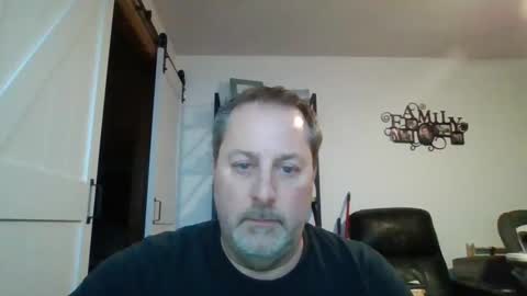 hey online show from January 5, 2025, 1:24 am