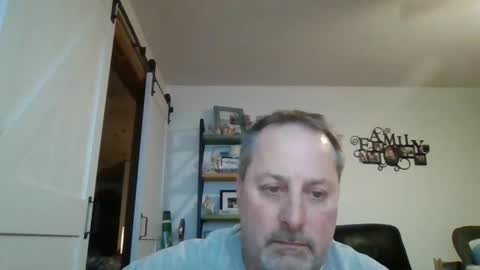 hey online show from January 25, 2025, 1:32 am