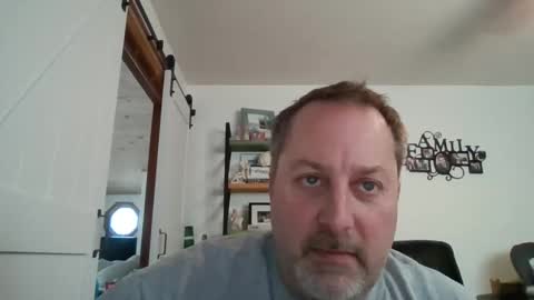 hey online show from February 2, 2025, 3:17 pm