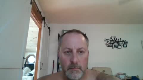 hey online show from September 17, 2025, 9:05 pm