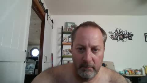hey online show from October 18, 2025, 3:24 pm