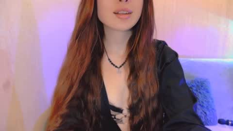 bri_fox online show from December 9, 2024, 1:51 am