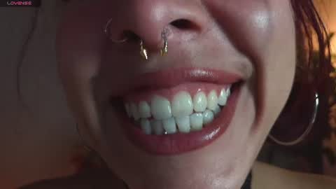 Snapshot of bri_von_dhara_ chatting on July 16, 2026, 10:49 pm Bri online show from July 16, 2026, 10:49 pm