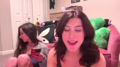 Brianna3 online show from February 5, 2025, 8:11 am