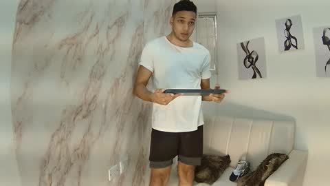 briam_dunkan online show from April 10, 2026, 12:54 pm