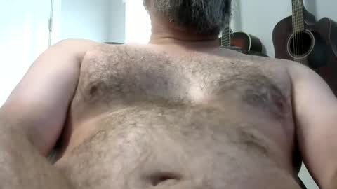 brian871001 online show from July 27, 2026, 3:52 pm