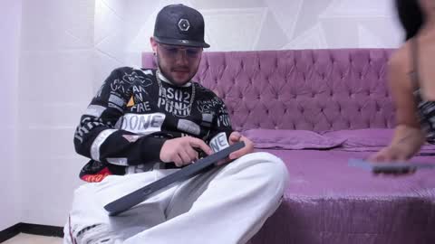 Snapshot of brian_chiki chatting on December 23, 2024, 11:39 pm Brian Chiki online show from December 23, 2024, 11:39 pm