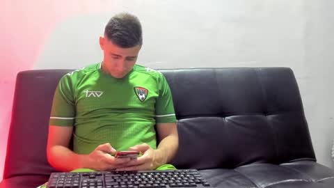 Snapshot of brian_mac chatting on January 28, 2025, 3:04 am brian_mac online show from January 28, 2025, 3:04 am