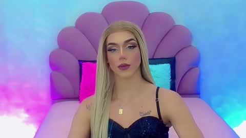 Snapshot of briana_sex32 chatting on January 5, 2025, 7:49 am BRIANA online show from January 5, 2025, 7:49 am