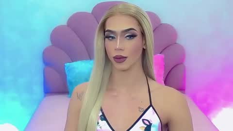 Snapshot of briana_sex32 chatting on January 24, 2025, 4:27 am BRIANA online show from January 24, 2025, 4:27 am
