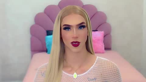 Snapshot of briana_sex32 chatting on February 6, 2025, 5:46 am BRIANA online show from February 6, 2025, 5:46 am