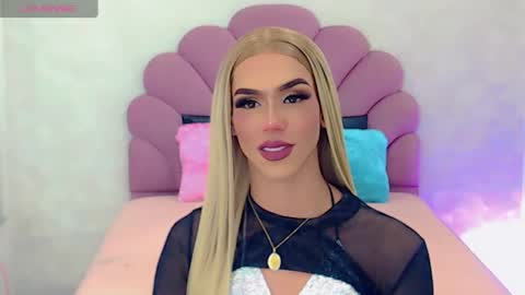 Snapshot of briana_sex32 chatting on February 13, 2025, 12:57 am BRIANA online show from February 13, 2025, 12:57 am