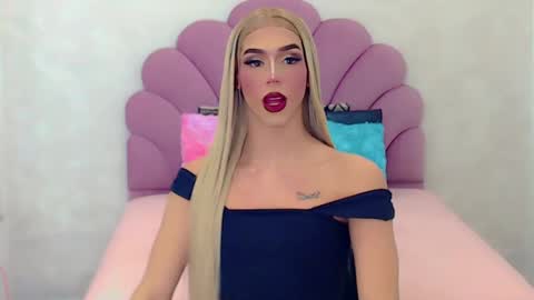 Snapshot of briana_sex32 chatting on March 6, 2025, 5:14 am BRIANA online show from March 6, 2025, 5:14 am