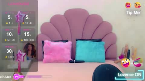 Snapshot of briana_sex32 chatting on September 17, 2025, 9:22 am BRIANA online show from September 17, 2025, 9:22 am