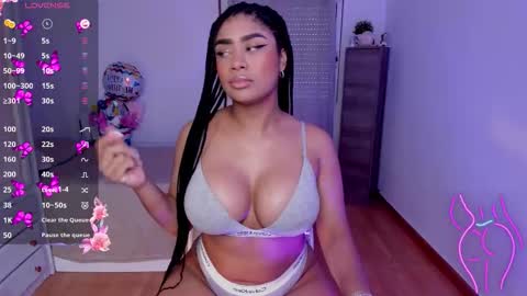 Snapshot of briana_walker chatting on November 13, 2025, 11:20 am briana online show from November 13, 2025, 11:20 am