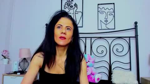 brianaflynt online show from November 2, 2025, 8:22 pm