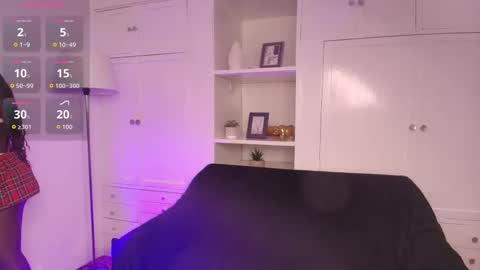 brianna_styles online show from November 15, 2025, 12:34 pm