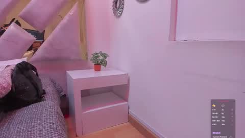 Brianna  online show from October 23, 2025, 12:15 pm