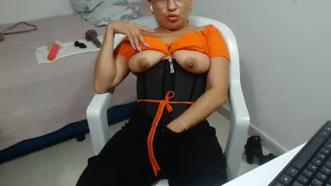 Snapshot of brida_angela29 chatting on February 18, 2026, 12:06 am brida_angela29 online show from February 18, 2026, 12:06 am