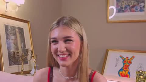 Mary online show from September 28, 2025, 8:25 pm