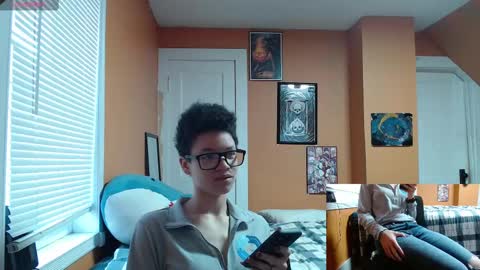 Snapshot of bright_pink_strawberry chatting on January 2, 2025, 2:13 pm Strawberry online show from January 2, 2025, 2:13 pm