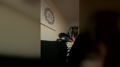 Snapshot of briibaka chatting on April 10, 2026, 2:28 am BriBriSub online show from April 10, 2026, 2:28 am