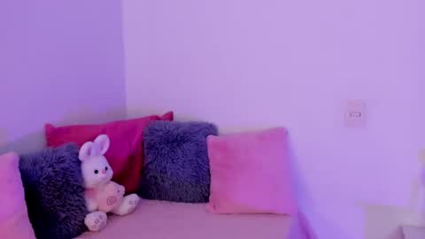 Brisa  online show from June 22, 2026, 6:38 pm