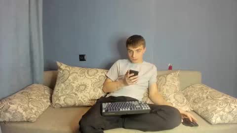 Snapshot of bristlebback chatting on October 24, 2025, 4:47 pm bristlebback online show from October 24, 2025, 4:47 pm