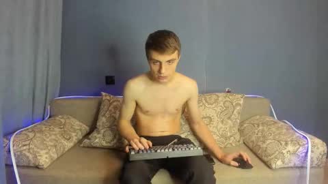 Snapshot of bristlebback chatting on October 29, 2025, 7:04 pm bristlebback online show from October 29, 2025, 7:04 pm