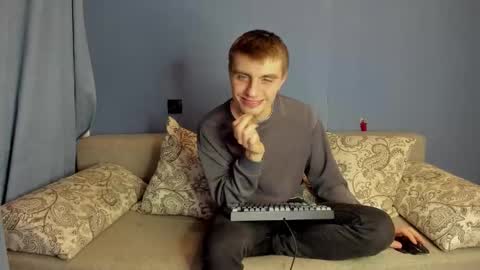 Snapshot of bristlebback chatting on January 15, 2026, 4:11 pm bristlebback online show from January 15, 2026, 4:11 pm